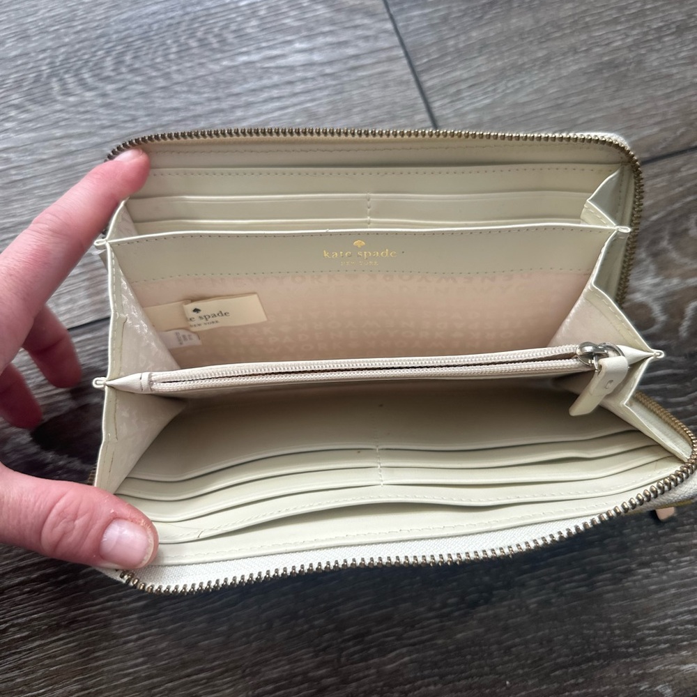 Yellow and White Leaf Print Wallet - Picture 5 of 9